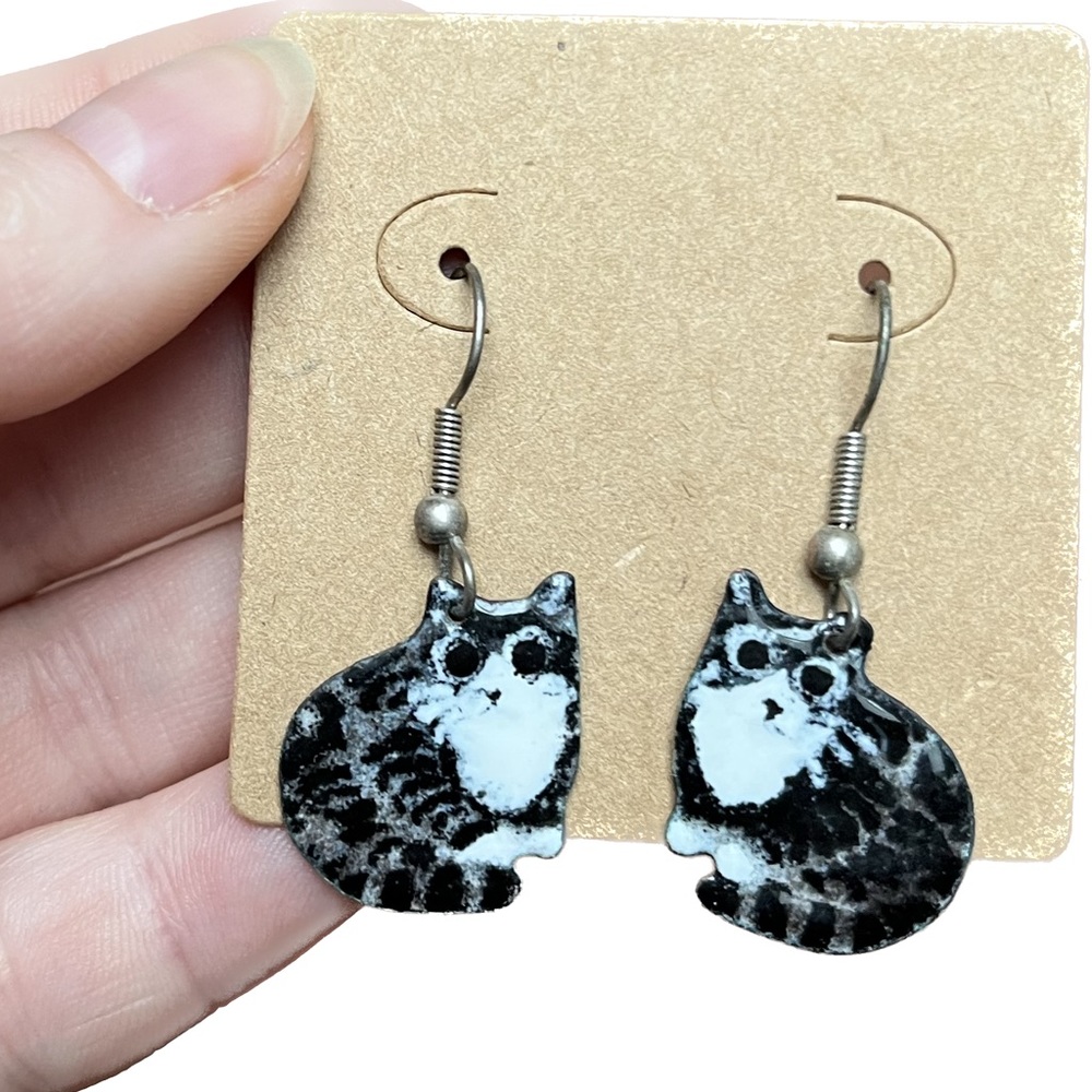 🎈$5 add on - ENAMELED CAT Drop Earrings